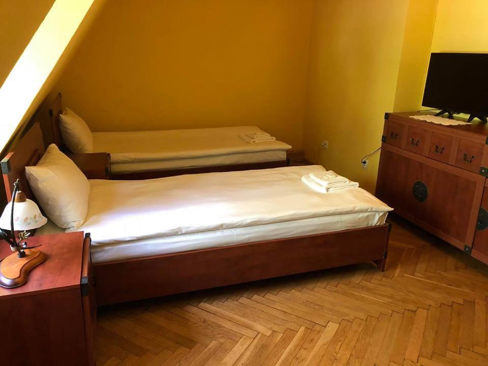 Dworek Cieszynski Cieszyn  Exterior foto